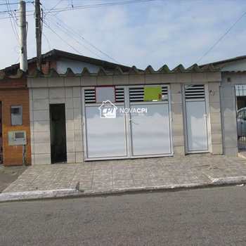 Casa em Praia Grande, bairro Anhanguera