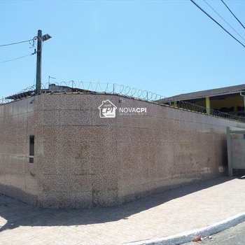 Casa em Praia Grande, bairro Tupiry