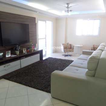 Apartamento em Praia Grande, bairro Guilhermina