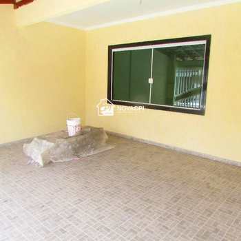 Sobrado em Praia Grande, bairro Boqueirão
