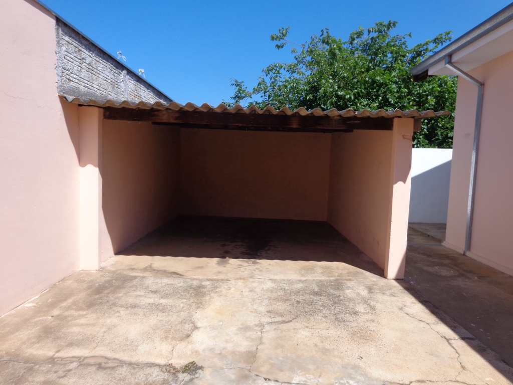 Casa em Agudos, no bairro Centro