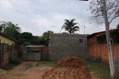 Casa em Agudos, no bairro Jardim Santa Cândida