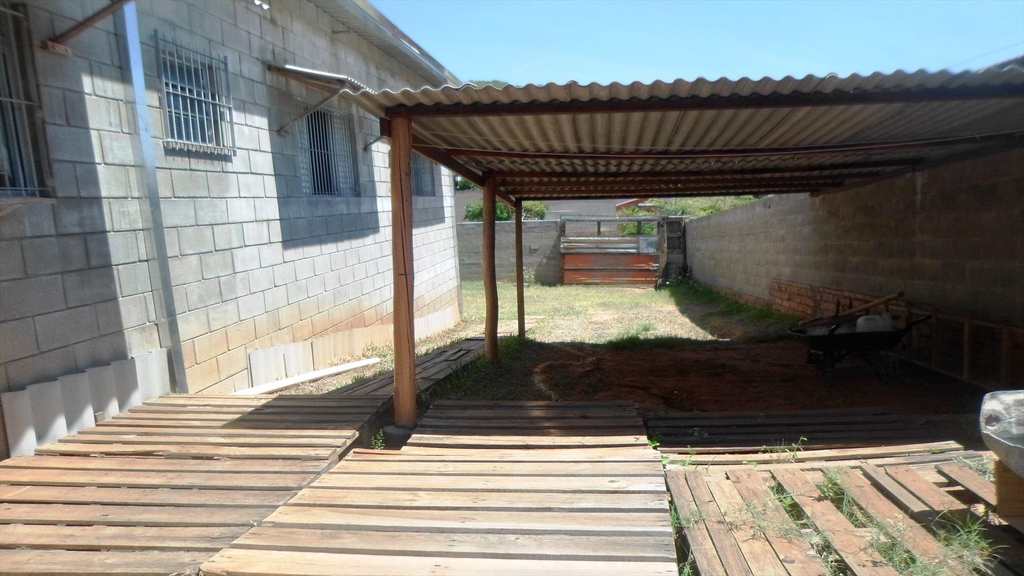 Casa em Agudos, no bairro Jardim Santa Cândida
