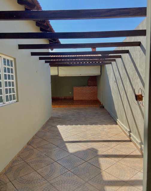Casa em Agudos, no bairro Jardim Marcia