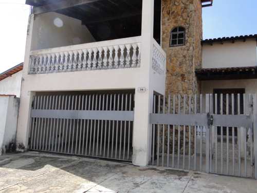 Casa, código 611 em Agudos, bairro Vila Malvina