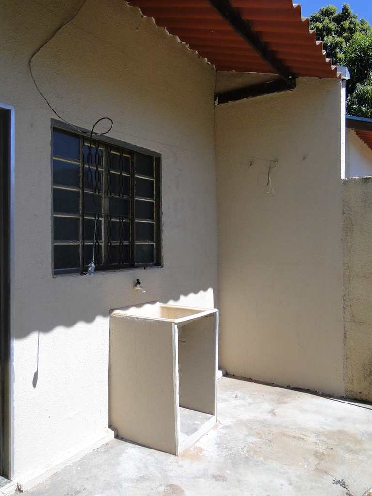 Casa em Agudos, no bairro Parque Pampulha