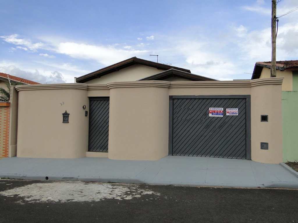 Casa em Agudos, no bairro Jardim Marcia