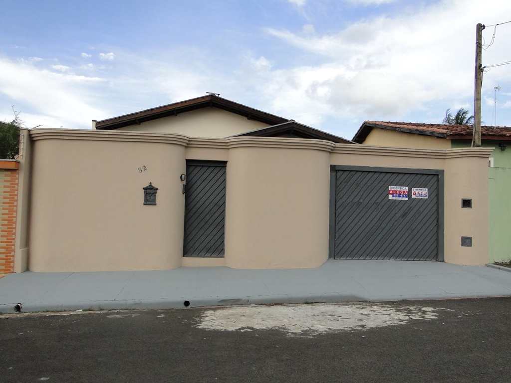 Casa em Agudos, no bairro Jardim Marcia