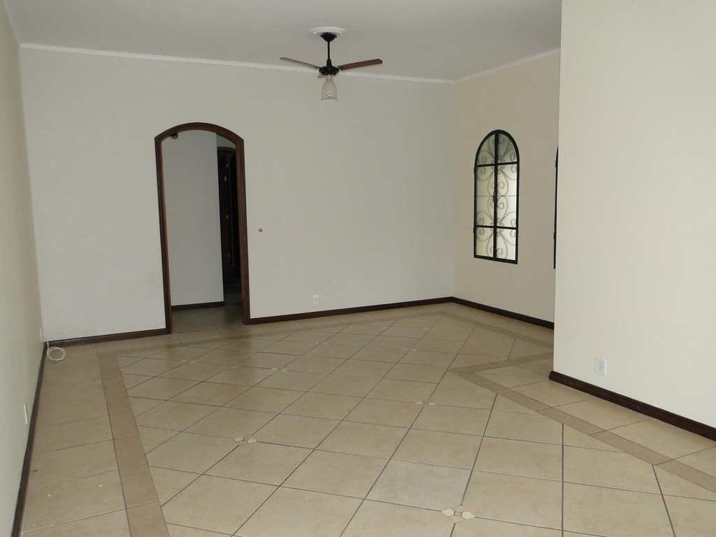 Casa em Agudos, no bairro Jardim Marcia