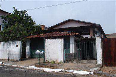 Casa, código 98 em Agudos, bairro Centro
