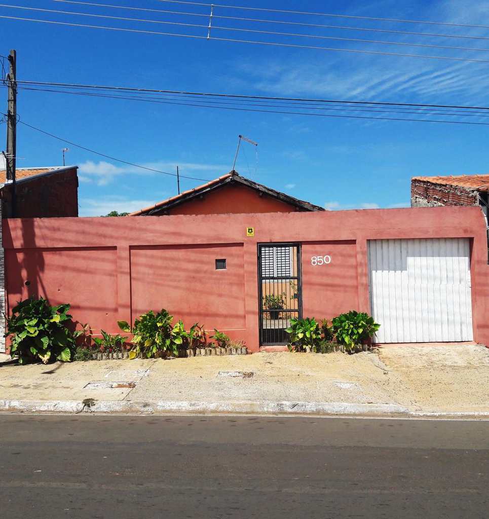 Casa em Agudos, no bairro Nucleo Mario Campezato