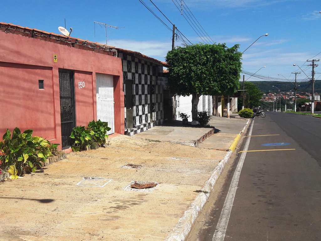 Casa em Agudos, no bairro Nucleo Mario Campezato