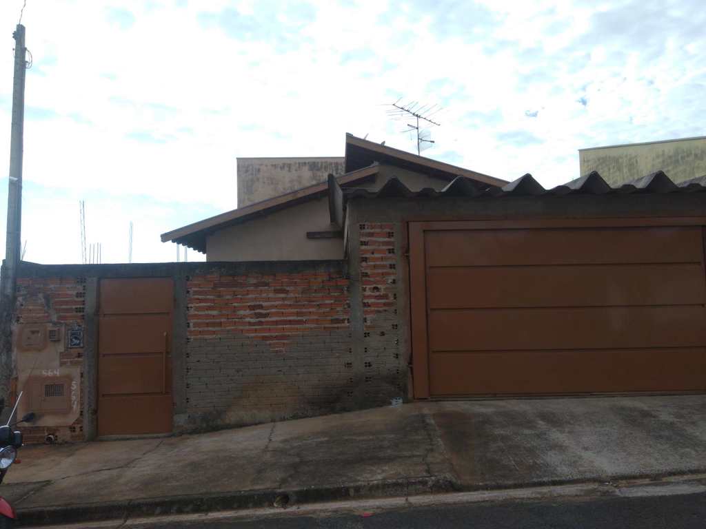Casa em Agudos, no bairro Jardim Marcia