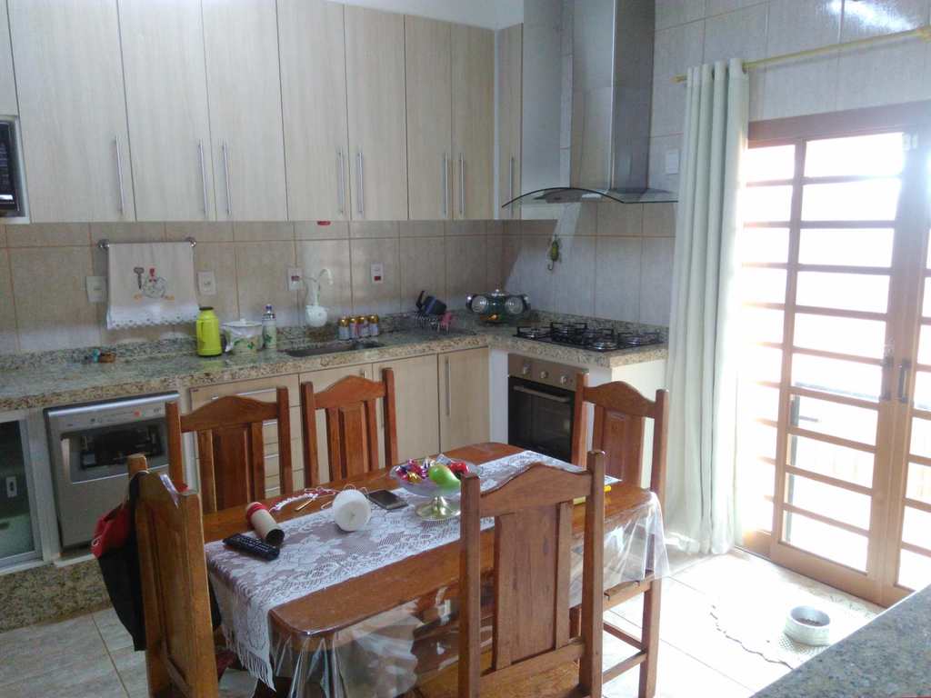 Casa em Agudos, no bairro Jardim Marcia
