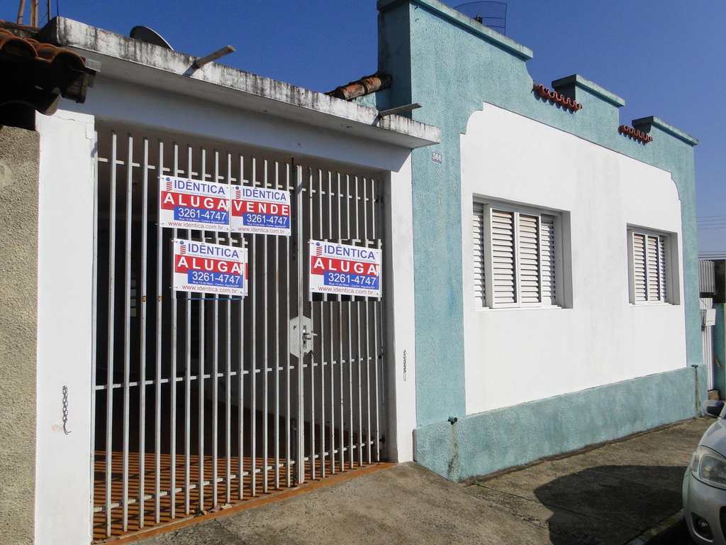Casa em Agudos, no bairro Centro