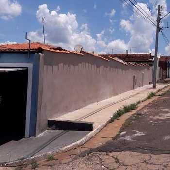 Casa em Agudos, bairro Vila Professor Simoes