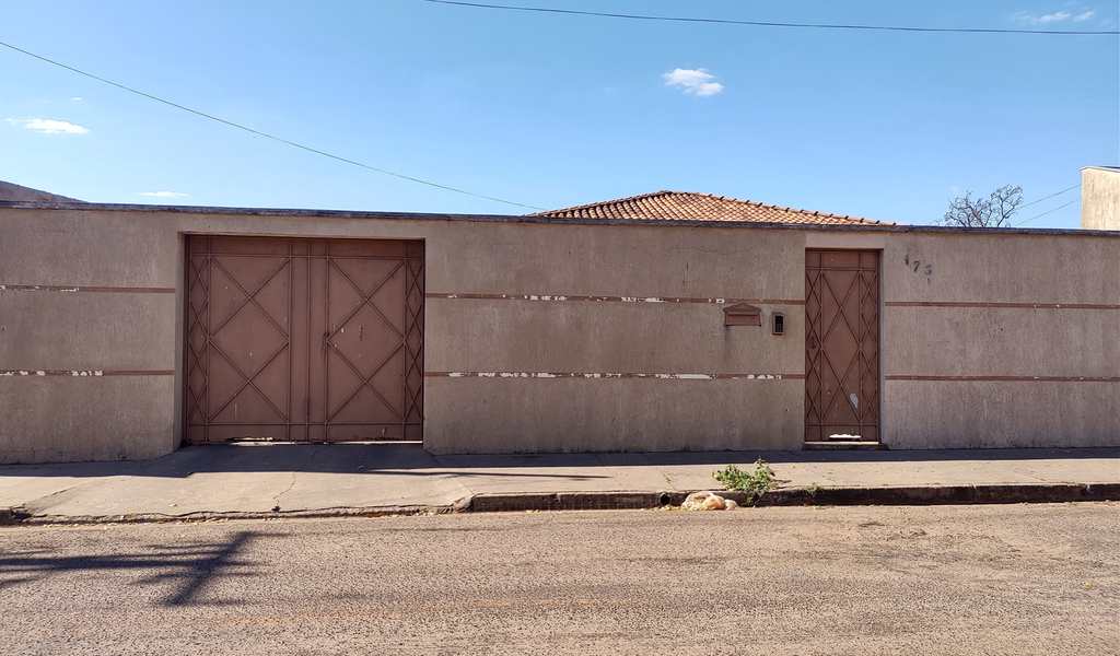 Casa em Borebi, bairro Centro