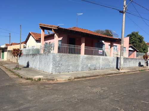 Casa, código 2169 em Agudos, bairro Centro