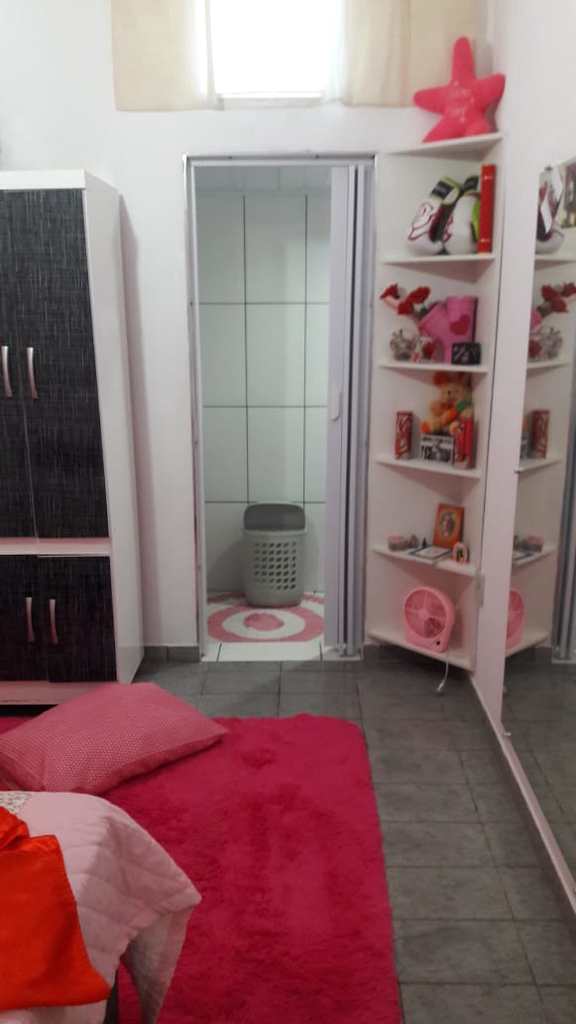 Casa em Agudos, no bairro Professor Simões