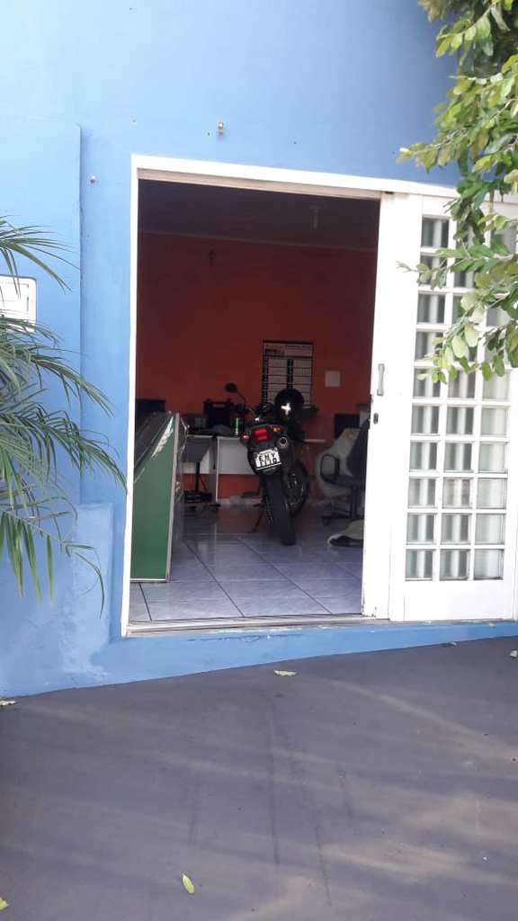 Casa em Agudos, no bairro Professor Simões