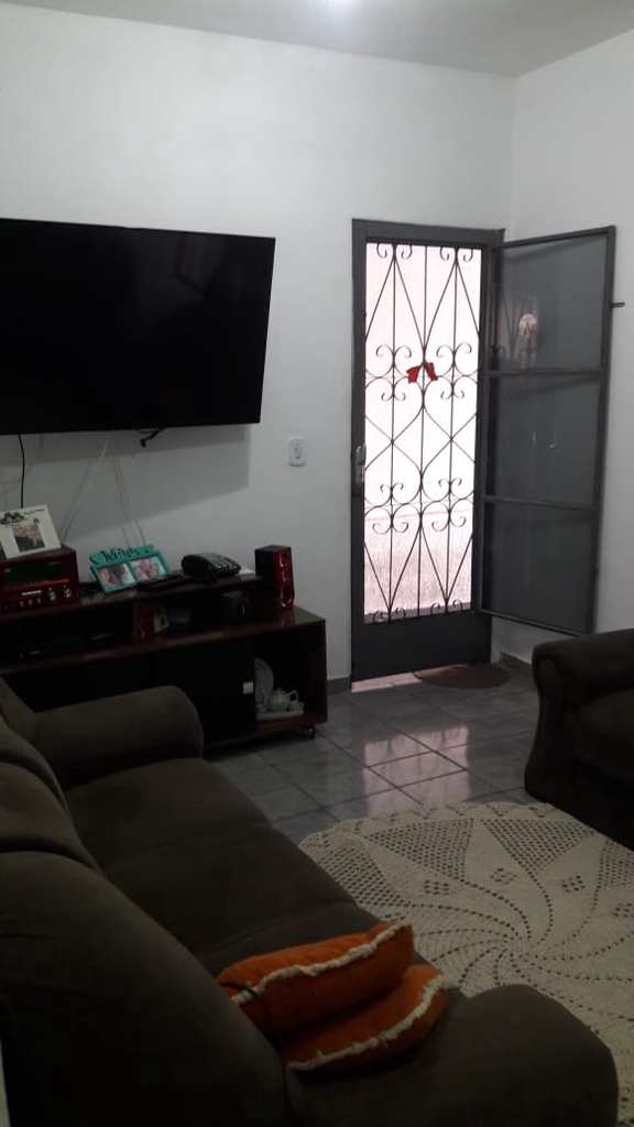 Casa em Agudos, no bairro Professor Simões