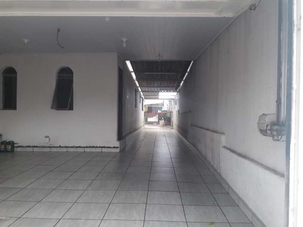 Casa em Agudos, no bairro Professor Simões