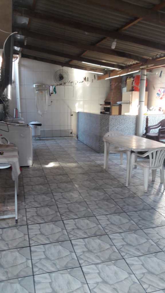 Casa em Agudos, no bairro Professor Simões
