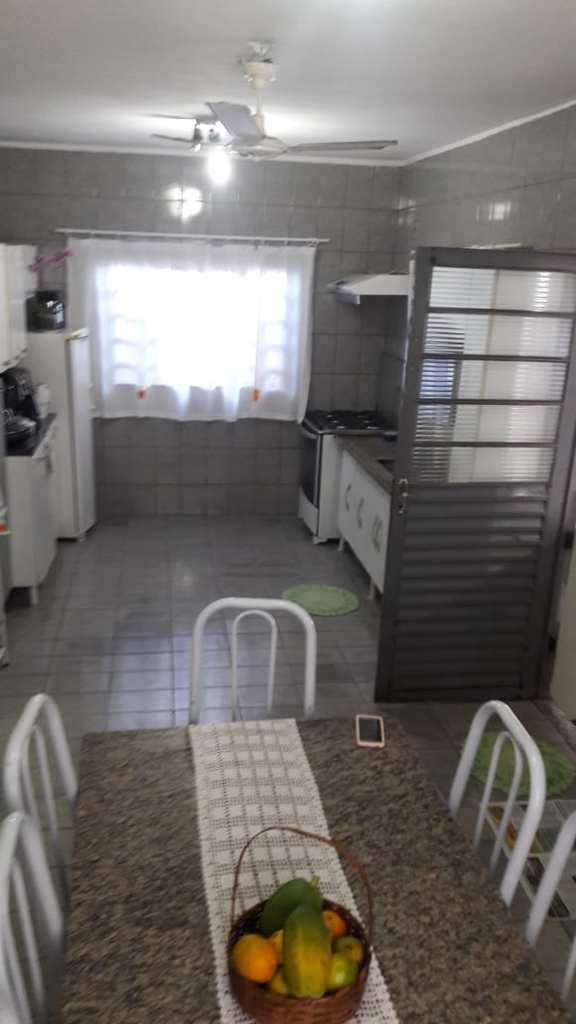 Casa em Agudos, no bairro Professor Simões