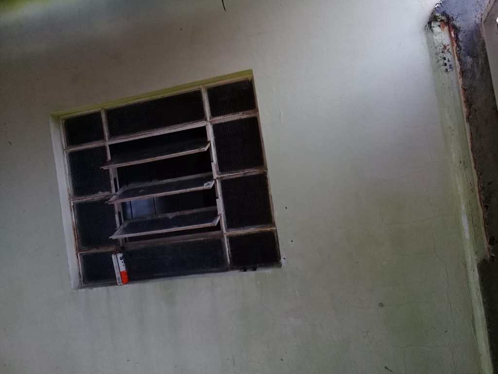 Casa em Agudos, no bairro Professor Simões