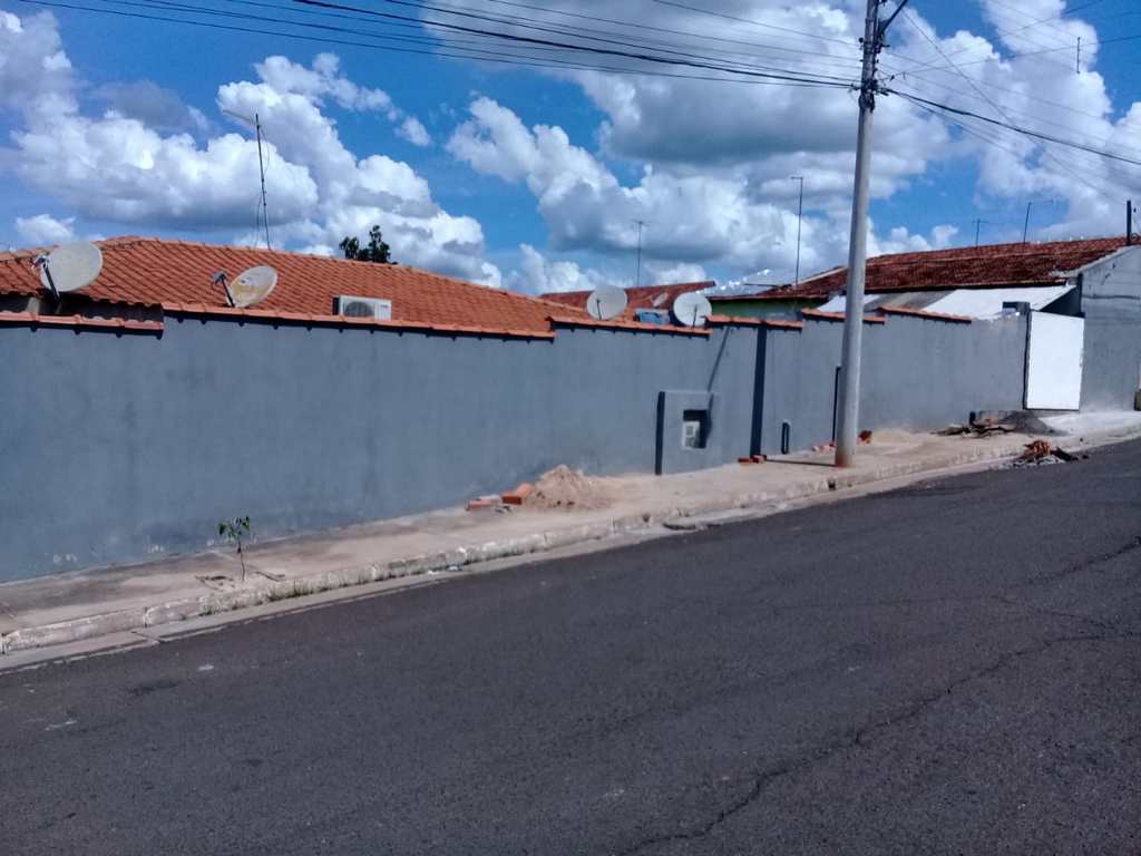 Casa em Agudos, no bairro Professor Simões