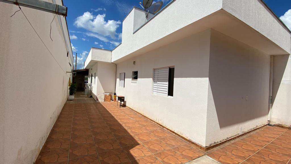 Casa em Agudos, no bairro Jardim Canaã