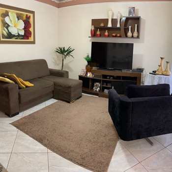 Casa em Agudos, bairro Professor Simões