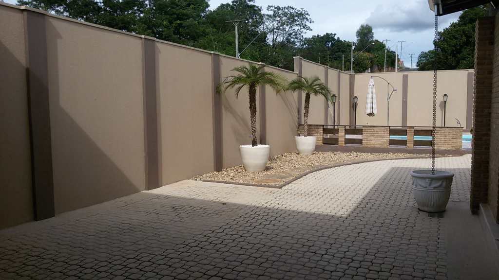 Casa em Agudos, no bairro Jardim Santa Cândida