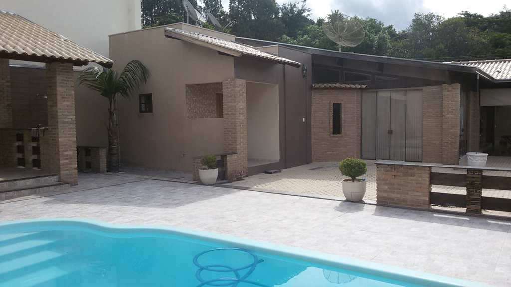 Casa em Agudos, no bairro Jardim Santa Cândida