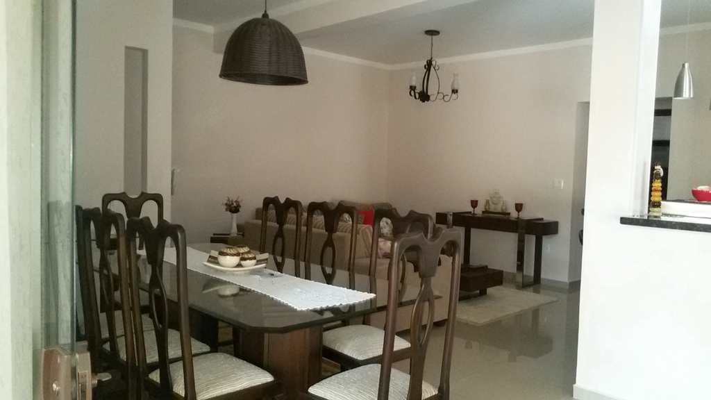 Casa em Agudos, no bairro Jardim Santa Cândida