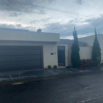 Casa em Agudos, bairro Jardim Márcia II