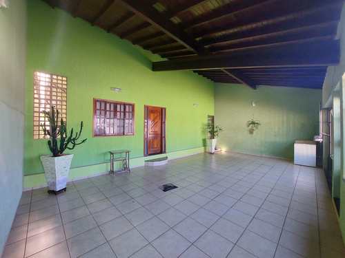 Casa, código 2691 em Agudos, bairro Professor Simões