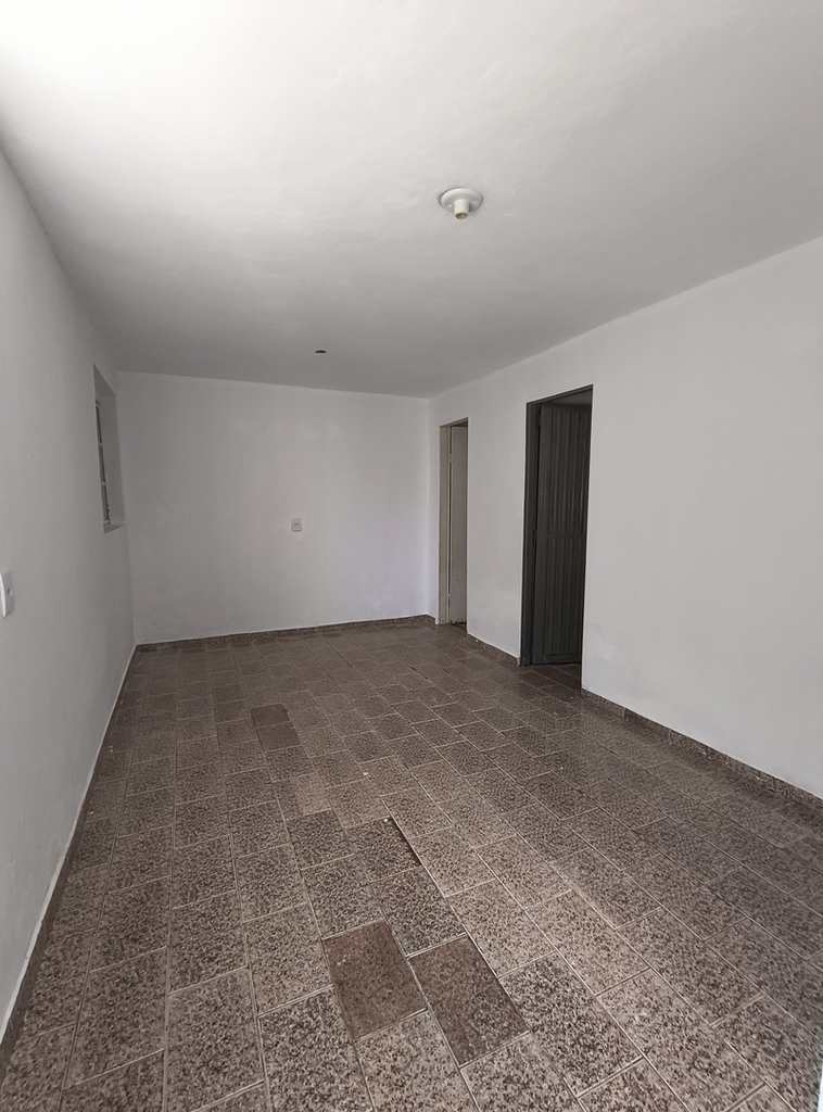 Casa em Agudos, no bairro Jardim Santa Angelina