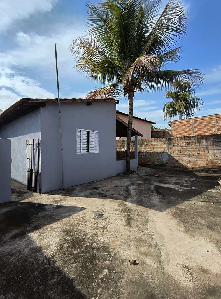 Casa em Agudos, no bairro Jardim Santa Angelina