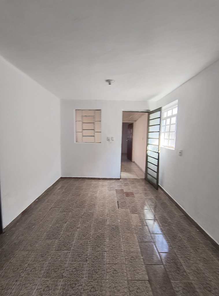 Casa em Agudos, no bairro Jardim Santa Angelina