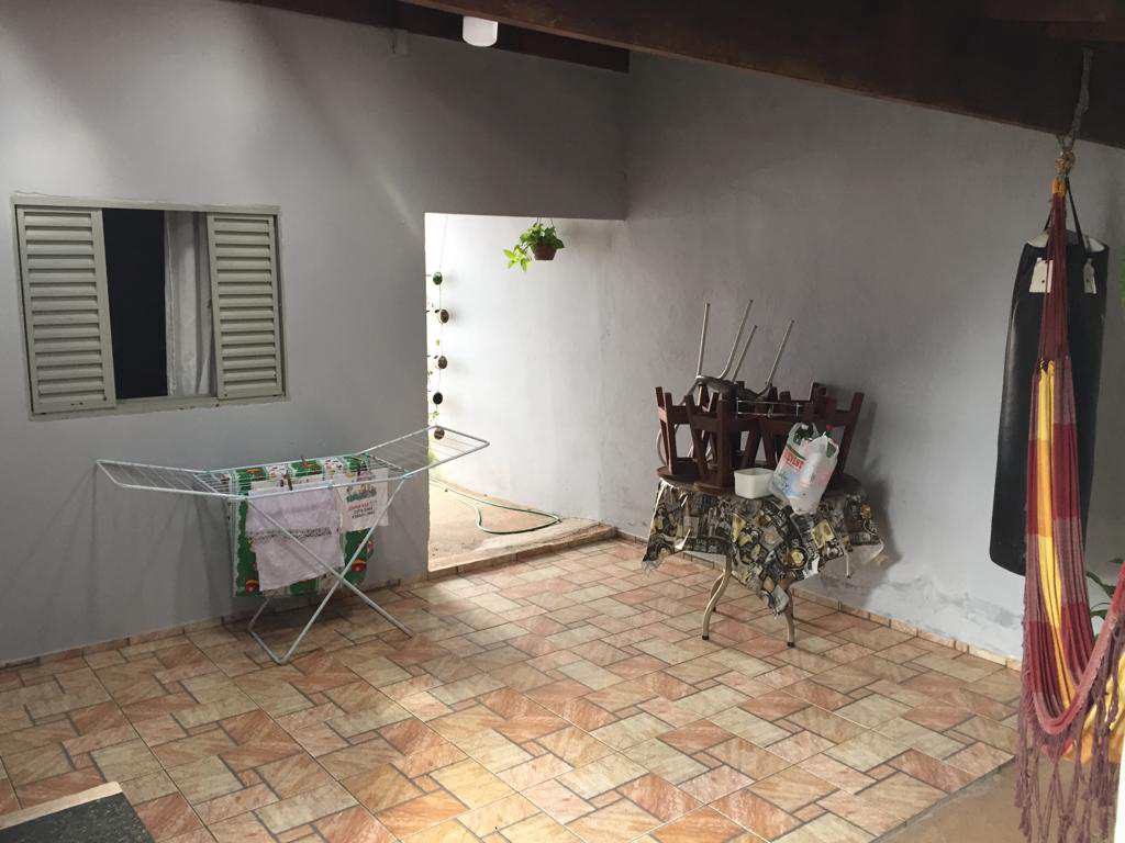 Casa em Agudos, no bairro Jardim Danúbio