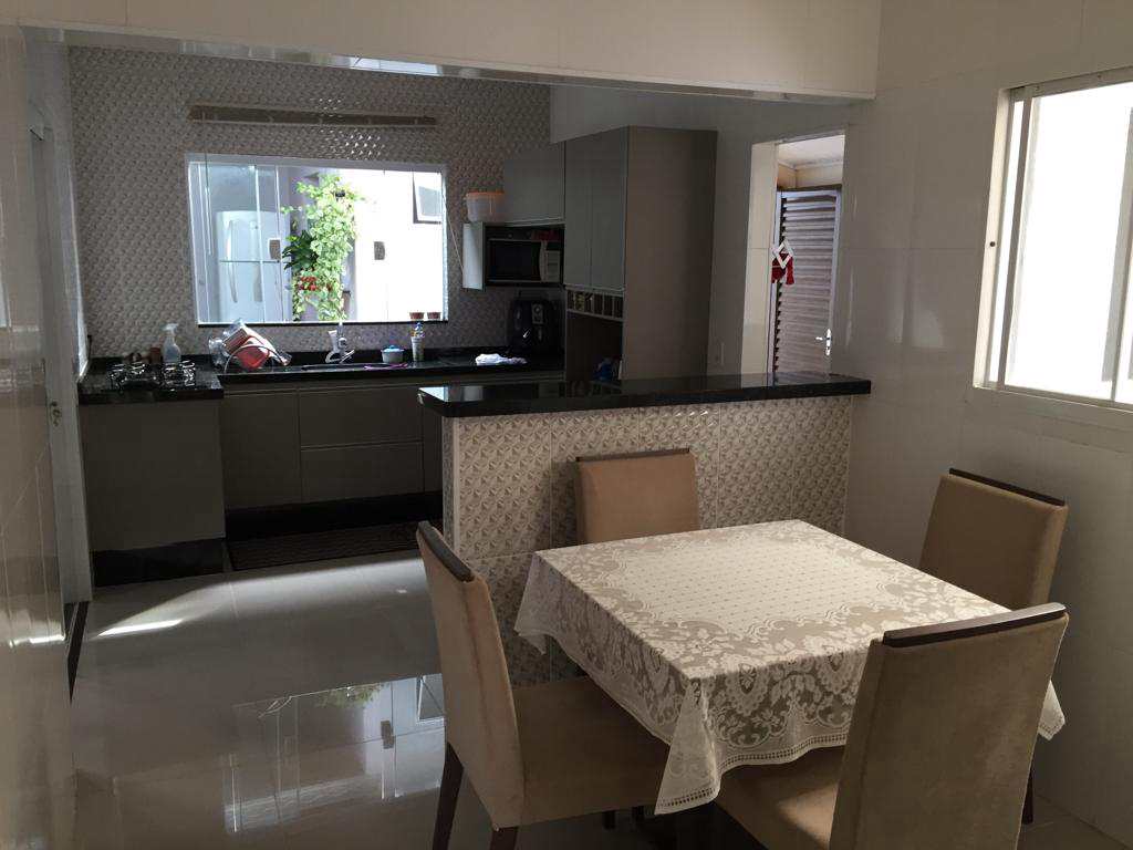 Casa em Agudos, no bairro Jardim Danúbio
