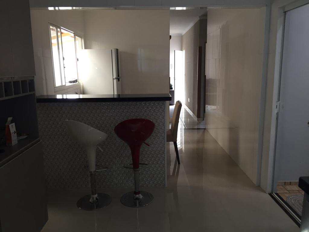 Casa em Agudos, no bairro Jardim Danúbio