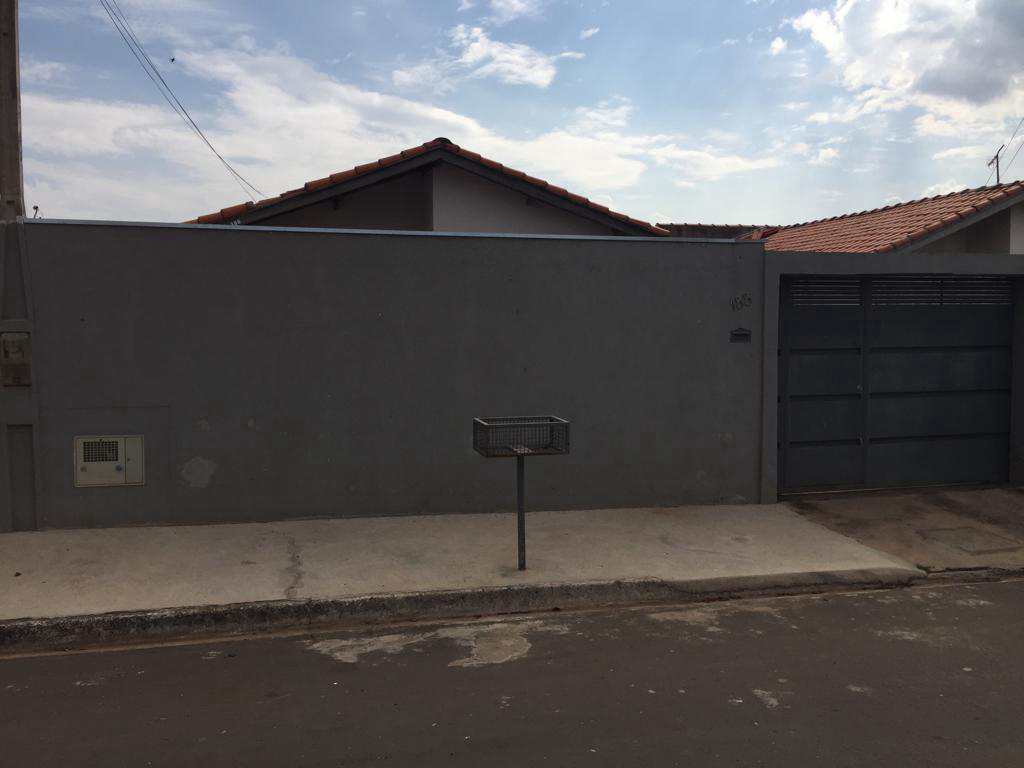 Casa em Agudos, no bairro Jardim Danúbio