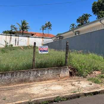 Terreno em Agudos, bairro Centro