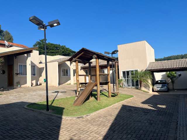 Casa em Agudos, no bairro Jardim Santa Cândida
