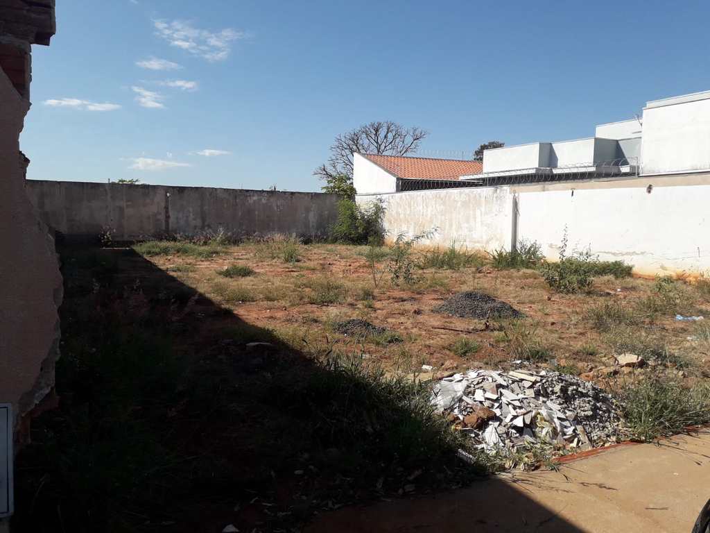 Terreno em Agudos, no bairro Centro