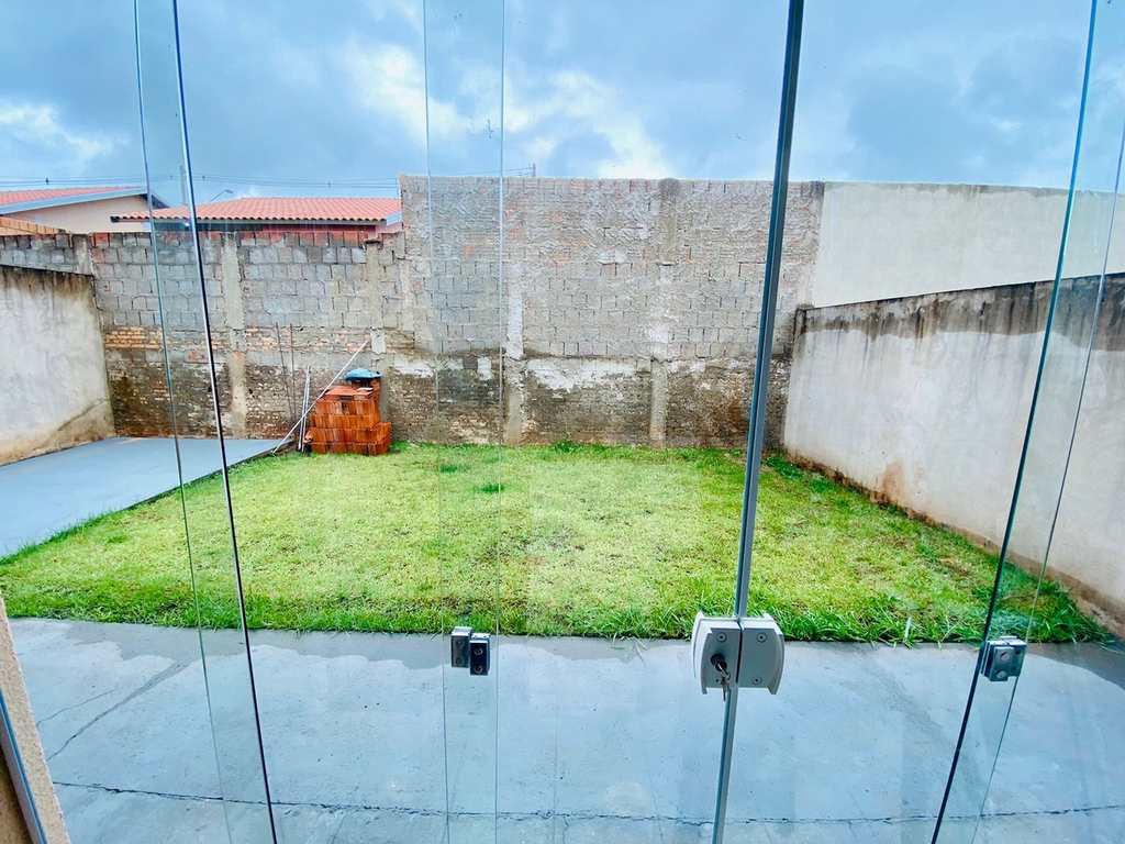Casa em Agudos, no bairro Vale dos Pinheiros