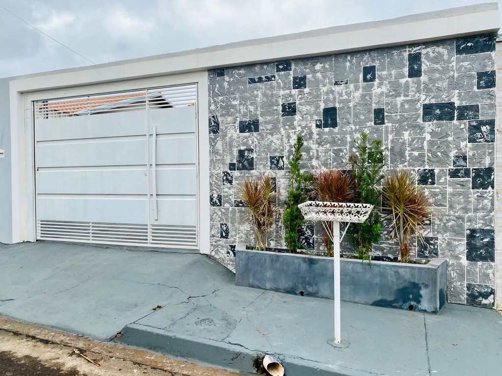 Casa em Agudos, no bairro Vale dos Pinheiros