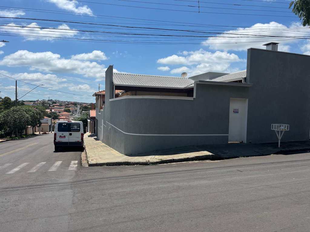 Casa em Agudos, no bairro Centro